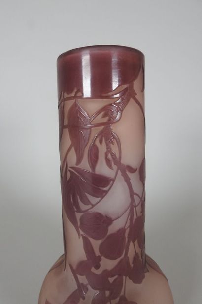 Émile GALLÉ (1846-1904).

Vase with globular...