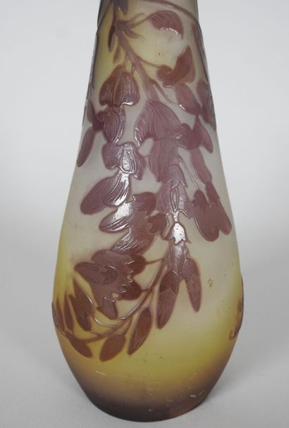Émile GALLÉ (1846-1904).

Vase soliflore...
