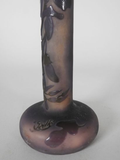 Émile GALLÉ (1846-1904).

Vase soliflore...