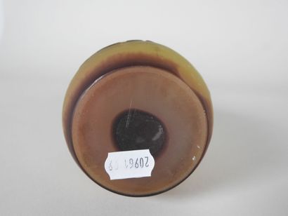 Émile GALLÉ (1846-1904).

Vase soliflore...