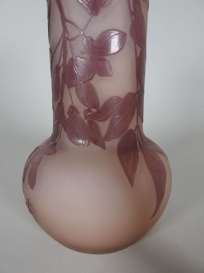 Émile GALLÉ (1846-1904).

Vase with globular...