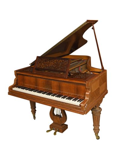 ERARD.

Rosewood veneered quarter-top piano...