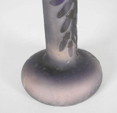Émile GALLÉ (1846-1904).

Vase soliflore...