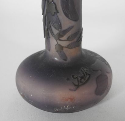Émile GALLÉ (1846-1904).

Vase soliflore...