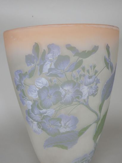 Émile GALLÉ (1846-1904).

Important vase...