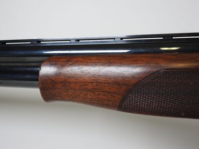 Fusil de chasse de marque BROWNING modèle...