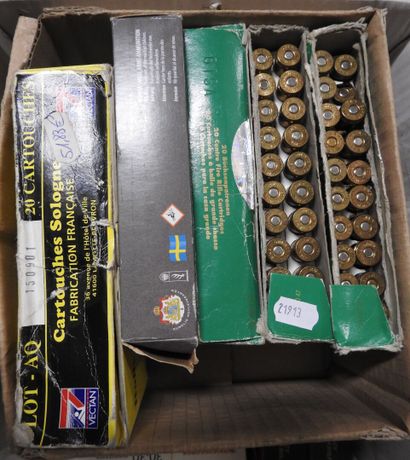- Deux boites de 20 balles et une troisième...