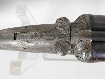 Fusil de marque DARNE R12 à canons juxtaposés...
