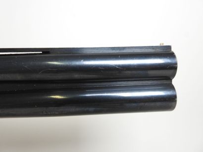 Fusil de chasse de marque VERNEY-CARRON modèle...