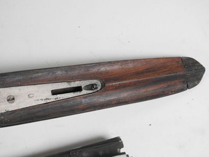 Fusil de marque DARNE R12 à canons juxtaposés...