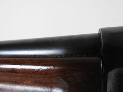 Fusil semi-automatique BROWNING, FABRIQUE...