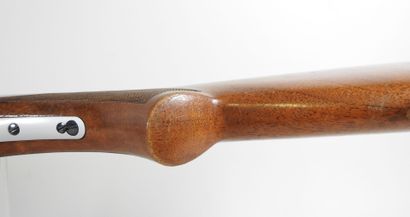 Fusil de chasse semi-automatique de marque...