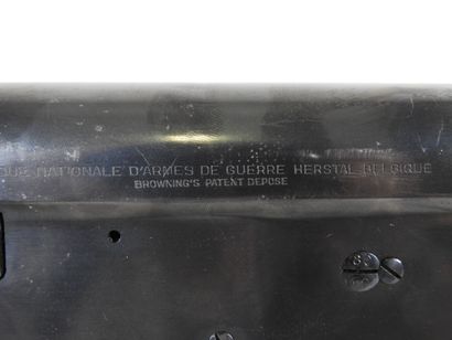Fusil semi-automatique BROWNING, FABRIQUE...