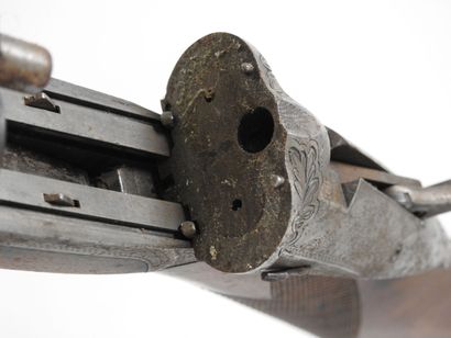 Fusil de marque DARNE R12 à canons juxtaposés...