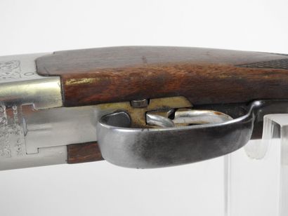 Fusil de chasse de marque VERNEY-CARRON modèle...