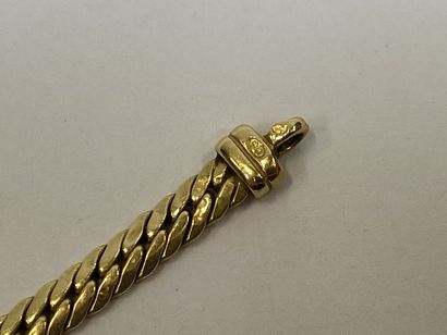 Bracelet in 18K yellow gold with flattened...