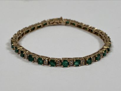 Articulated bracelet in 14K yellow gold decorated...