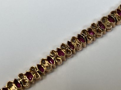 Articulated bracelet in yellow gold, probably...