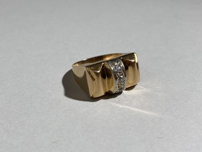 Bague tank en or jaune et gris 18K orné de...