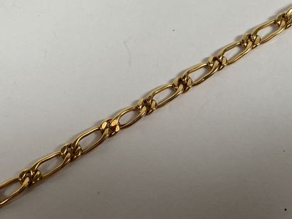 Bracelet in 18K yellow gold with gourmette...