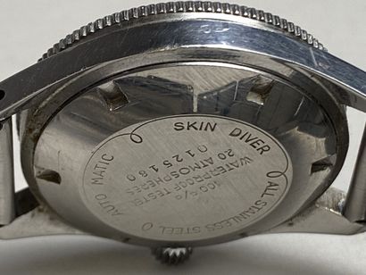 YEMA.

Men's wristwatch in steel, model 