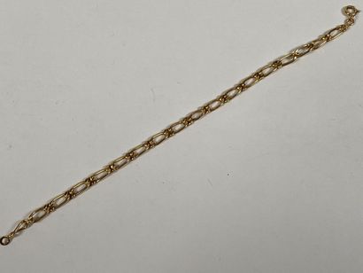 Bracelet in 18K yellow gold with gourmette...