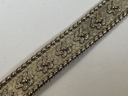 Flexible bracelet in 18K white gold decorated...