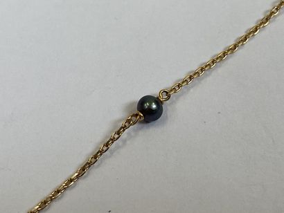 Bracelet in 18K yellow gold with 3 small...