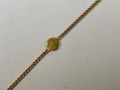 Bracelet in 18K yellow gold with small pastilles.

Weight...