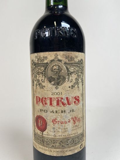 *POMEROL. Pétrus. 2001. 1 bt. (étiquette...