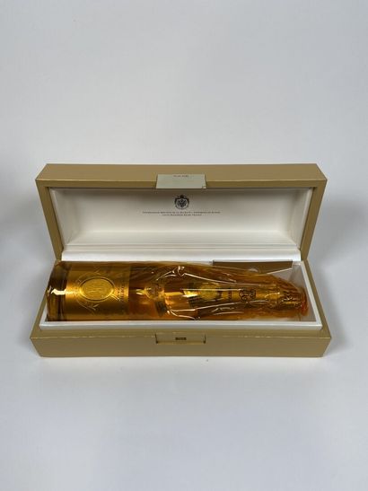 CHAMPAGNE. Louis Roederer. Cristal. 2013....