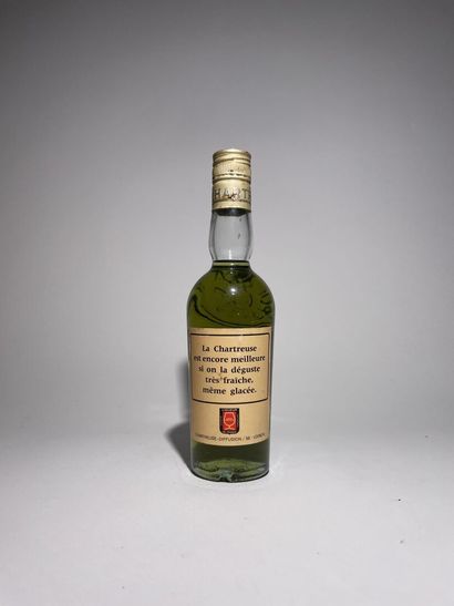 CHARTREUSE. Green. Voiron 1966-1982. 1 bt...