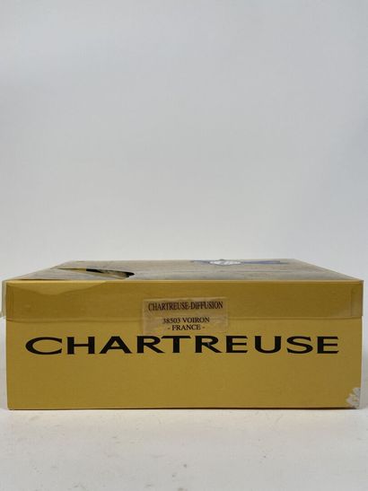 CHARTREUSE. Green. Voiron. Box 1 Chartreuse...