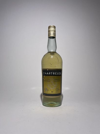 CHARTREUSE. Yellow. Voiron 1966-1982. 1 bt...