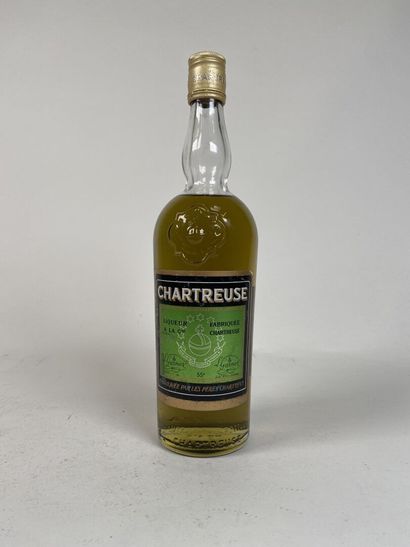 CHARTREUSE. Green. Voiron 1964-1966. 1 bt....