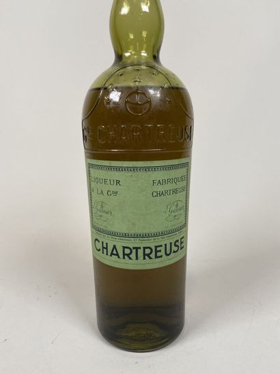 CHARTREUSE. Green. Voiron 1951-1956. 1 bt....