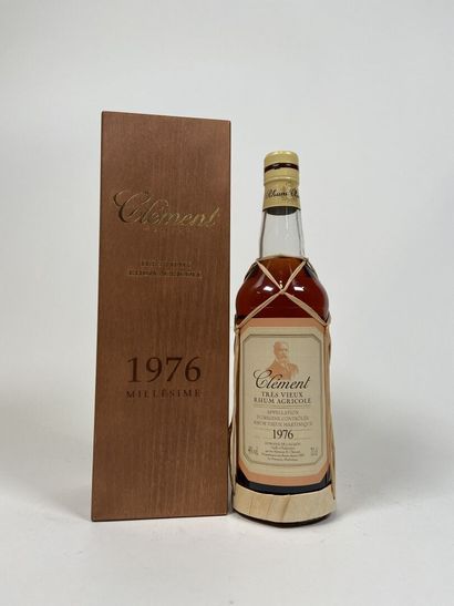 RHUM. Clément. Very Old Rhum Agricole. Domaine...