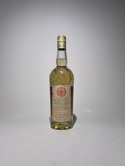 CHARTREUSE. Yellow. Voiron 1966-1982. 1 bt...