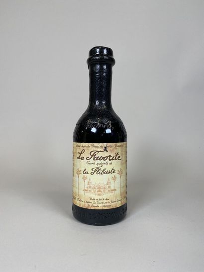 RHUM. La Favorite. Flibuste 1999. 1 bt N°1047....