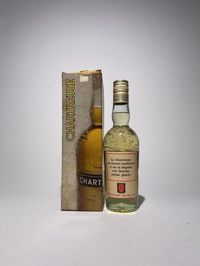 CHARTREUSE. Green. Voiron 1966-1982. 1 bt...