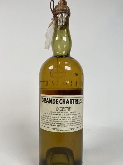 CHARTREUSE. Yellow. Voiron 1951-1956. 1 bt....