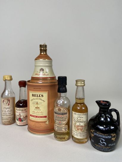 Collection of about 300 bottles of whisky,...