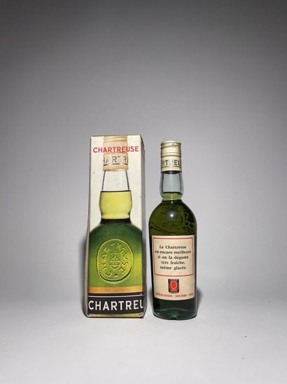 CHARTREUSE. Green. Voiron 1966-1982. 1 bt...