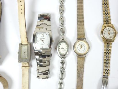 Lot de 8 montres bracelets dont SEIKO de...