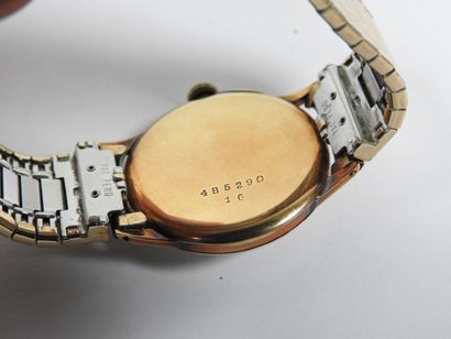 Montre-bracelet d'homme, le mouvement mécanique...