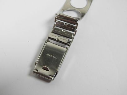 YEMA.
Wristwatch model 