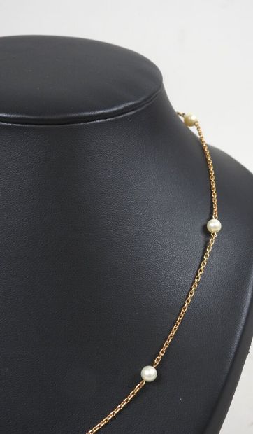 Necklace in gilded metal with forçat links...