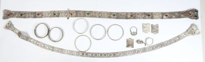 Afrique XXe.
Lot de bijoux berbère en argent...