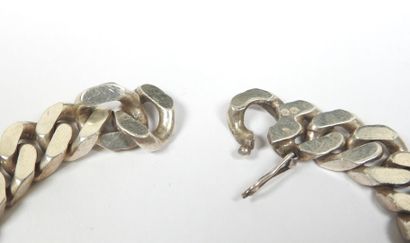 Gourmette patronymique d'homme en argent...
