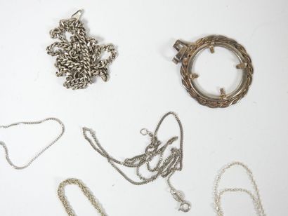 Ensemble de bijoux fantaisie en argent, colliers...